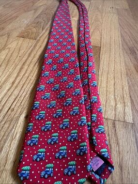 Vineyard Vines Tie